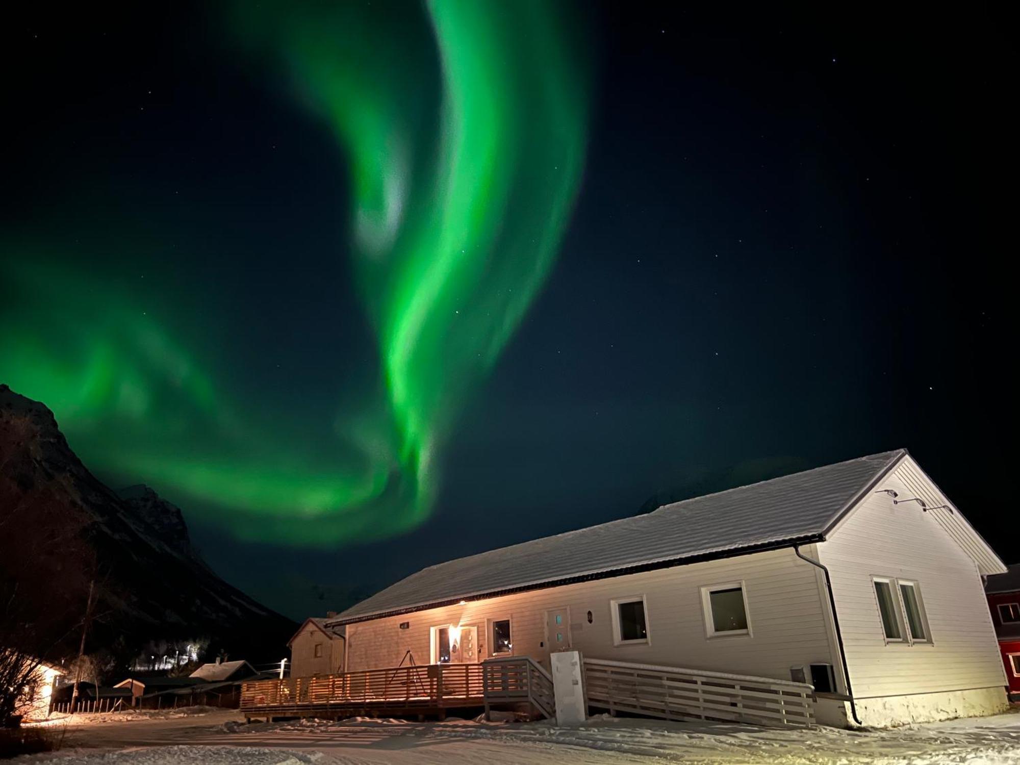 Alpan Apartments, Lyngenfjord Olderdalen Bagian luar foto