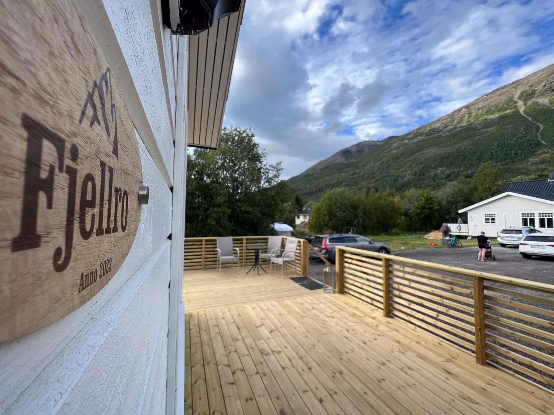 Alpan Apartments, Lyngenfjord Olderdalen Bagian luar foto