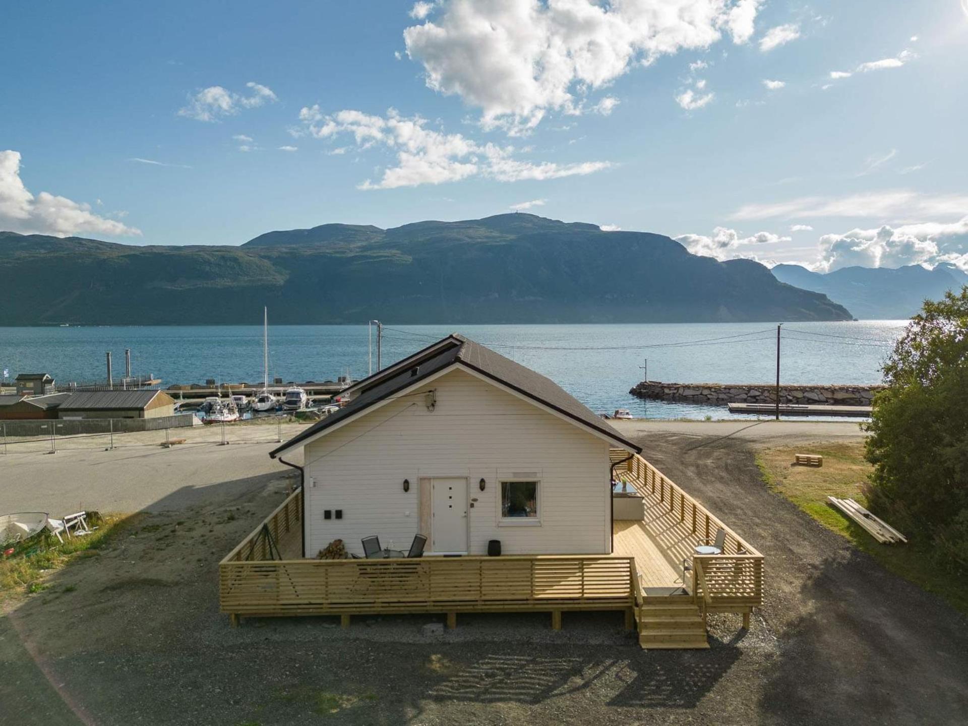 Alpan Apartments, Lyngenfjord Olderdalen Bagian luar foto