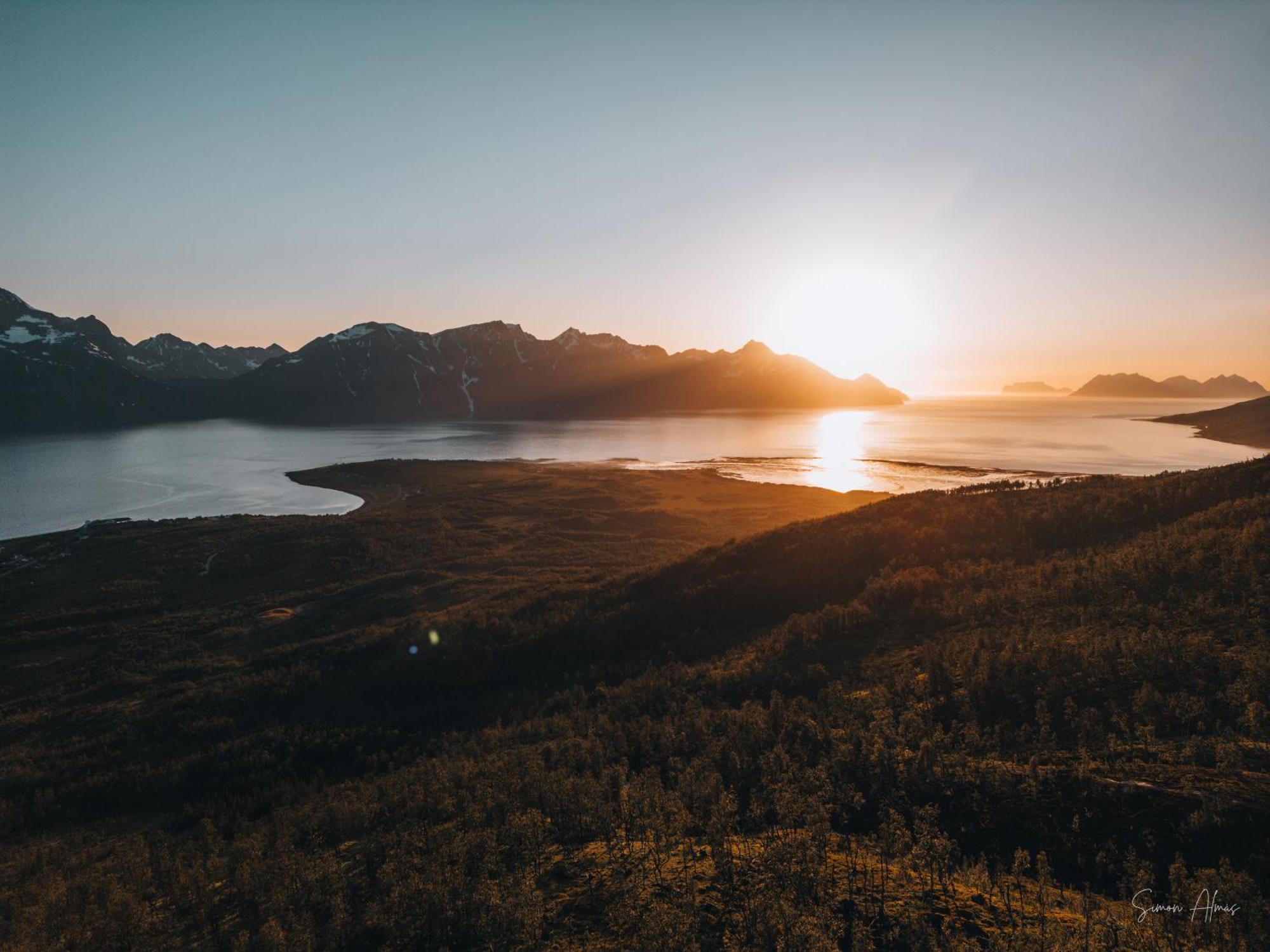 Alpan Apartments, Lyngenfjord Olderdalen Bagian luar foto