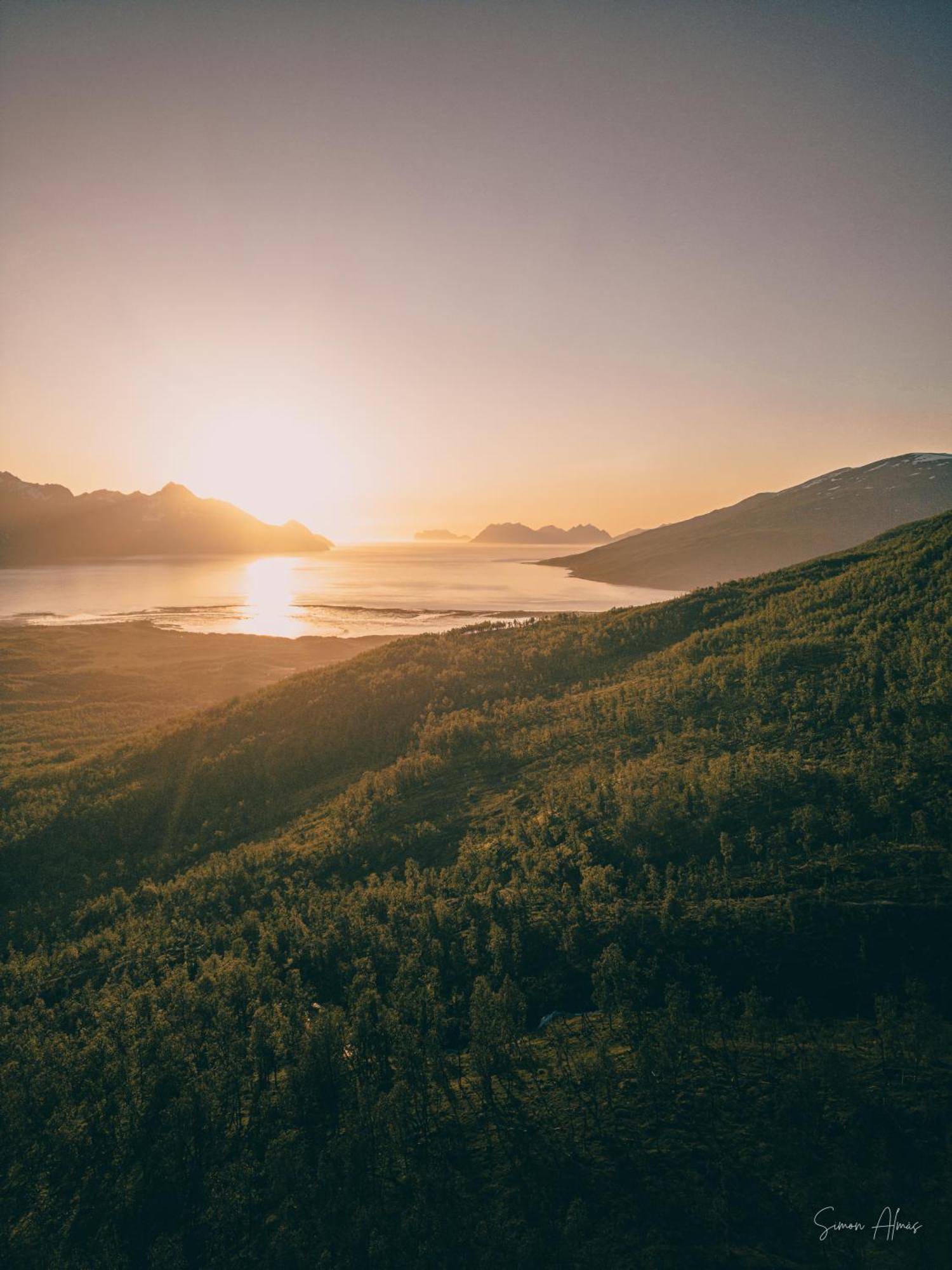 Alpan Apartments, Lyngenfjord Olderdalen Bagian luar foto