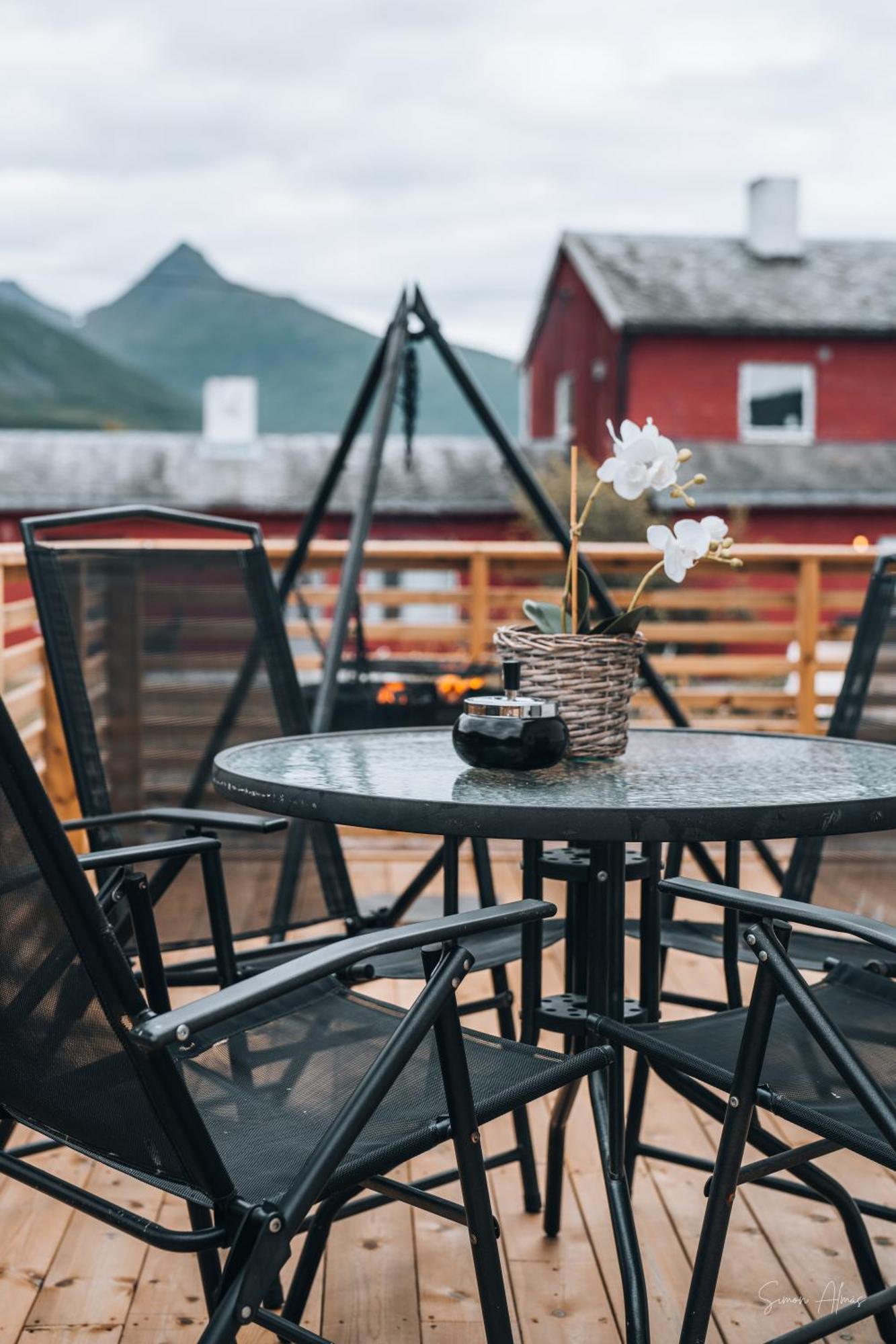 Alpan Apartments, Lyngenfjord Olderdalen Bagian luar foto
