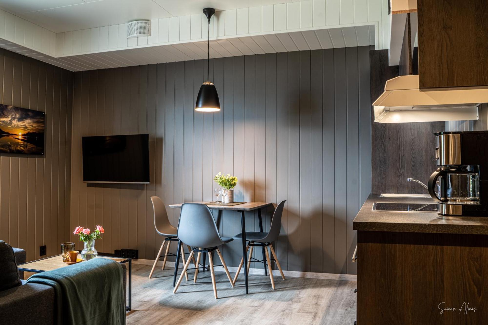 Alpan Apartments, Lyngenfjord Olderdalen Bagian luar foto