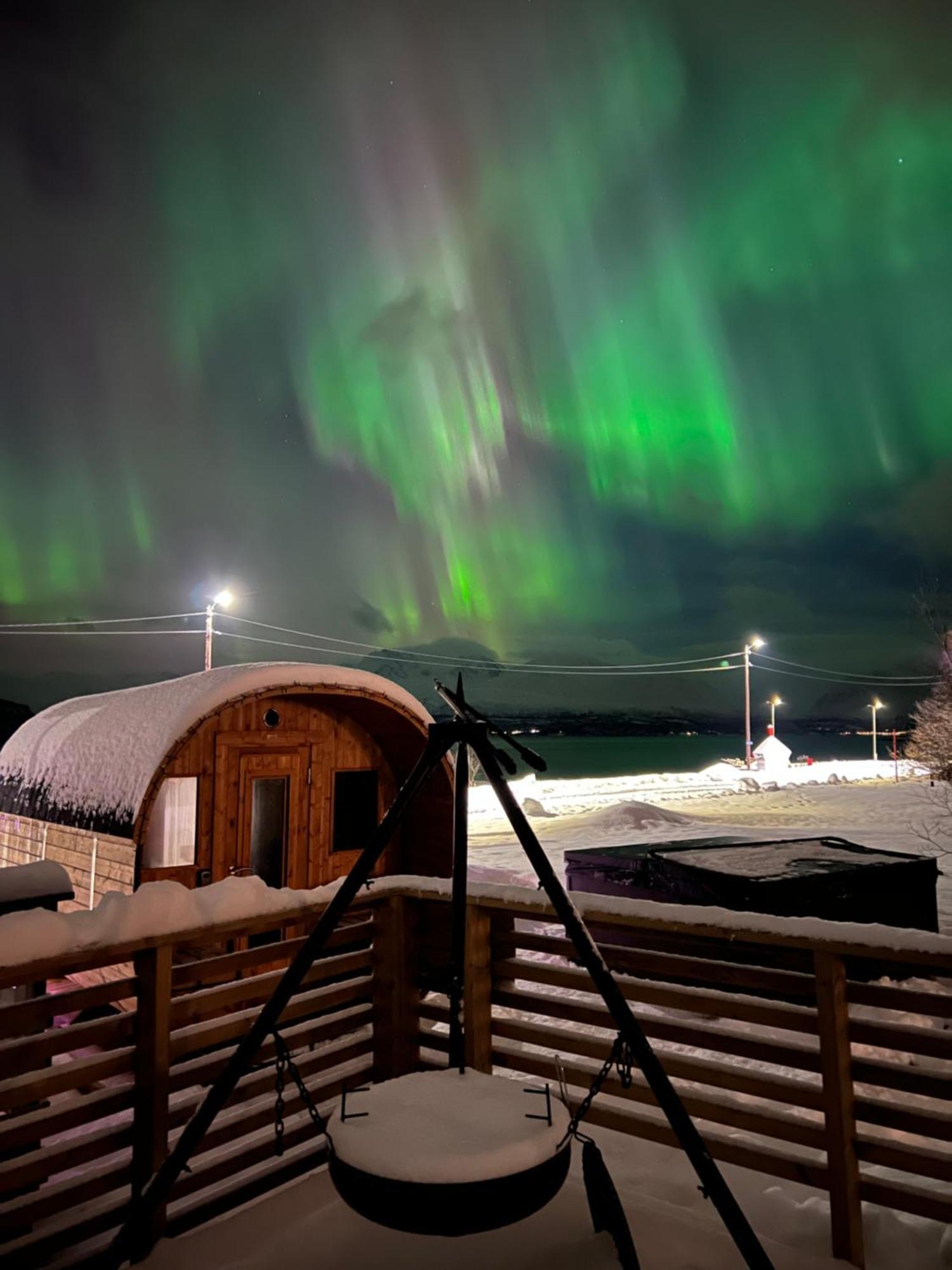 Alpan Apartments, Lyngenfjord Olderdalen Bagian luar foto
