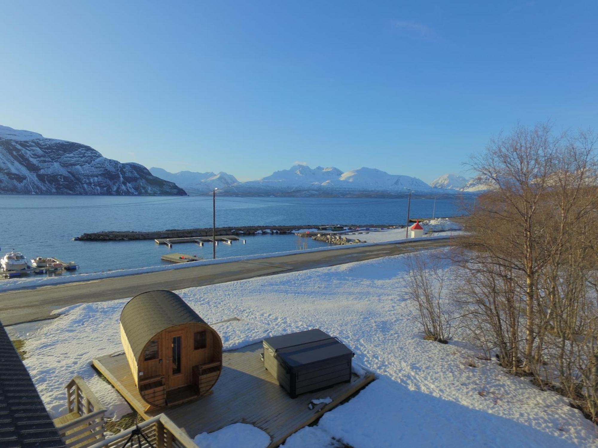 Alpan Apartments, Lyngenfjord Olderdalen Bagian luar foto